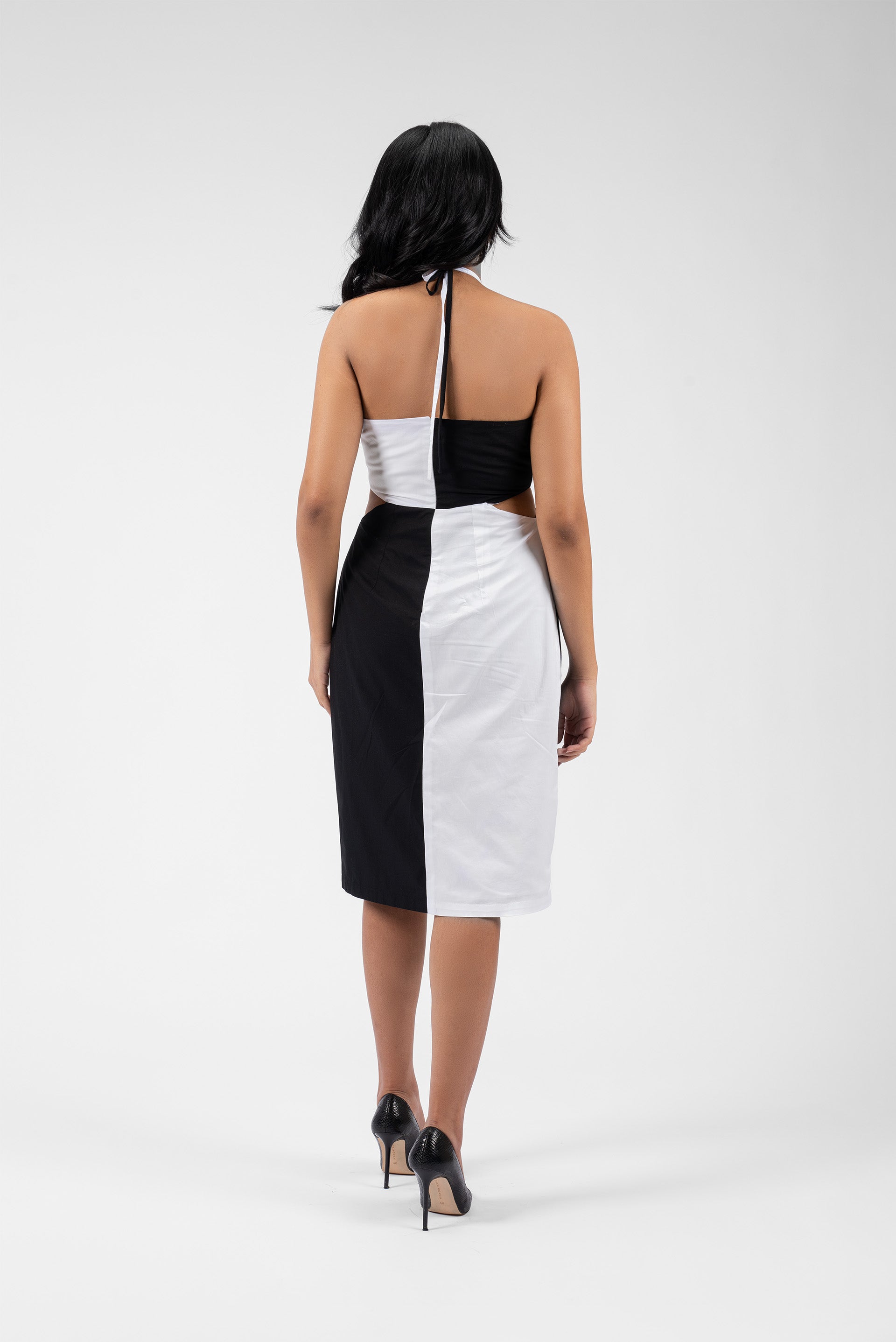 Sleek Halter Neck Color Block Dress