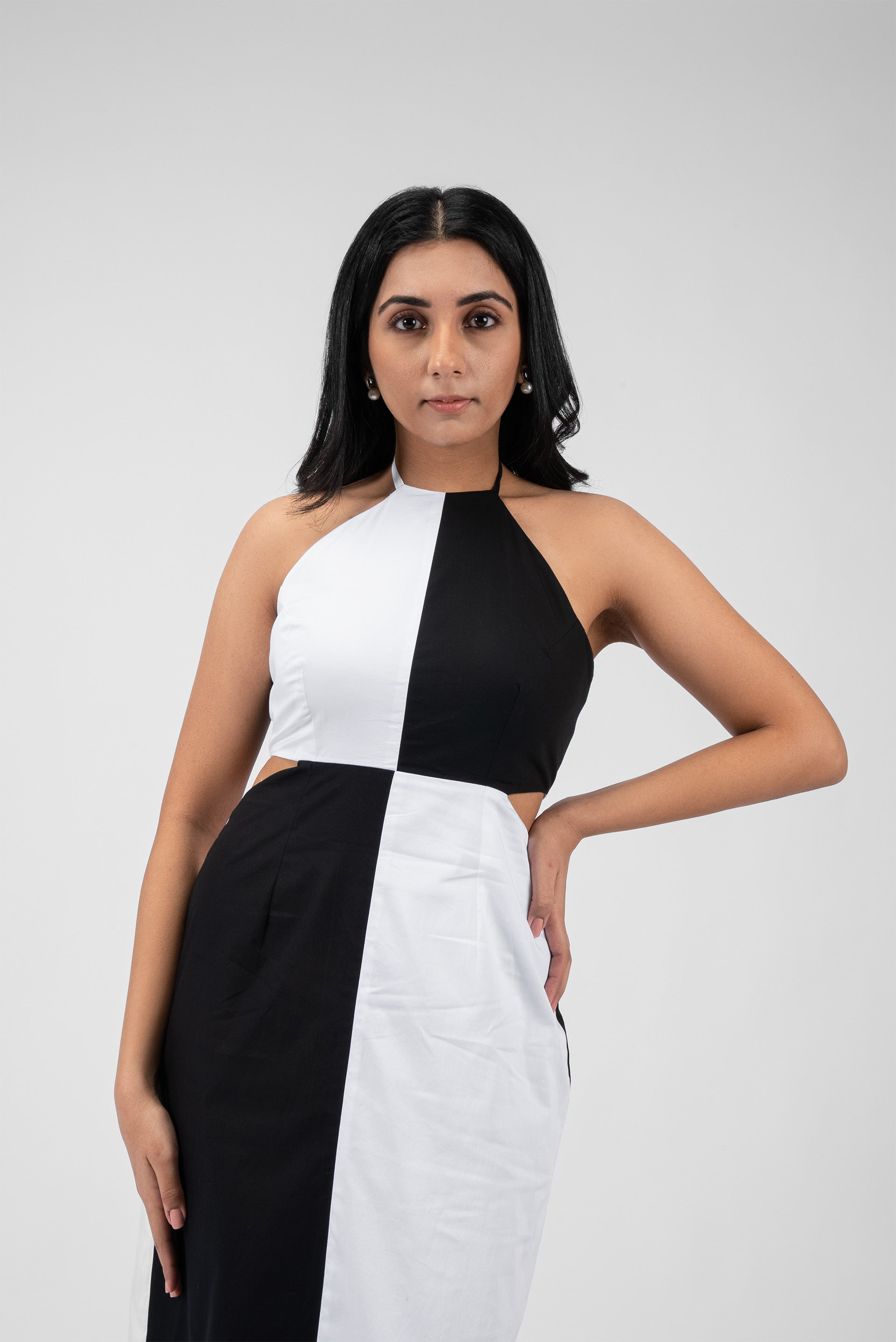Sleek Halter Neck Color Block Dress